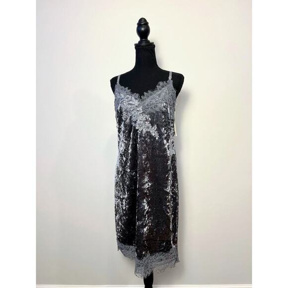 Anthropologie Porridge Tessie Velvet Mini Dress in Silver Gray Medium Lace Trim - Picture 2 of 7